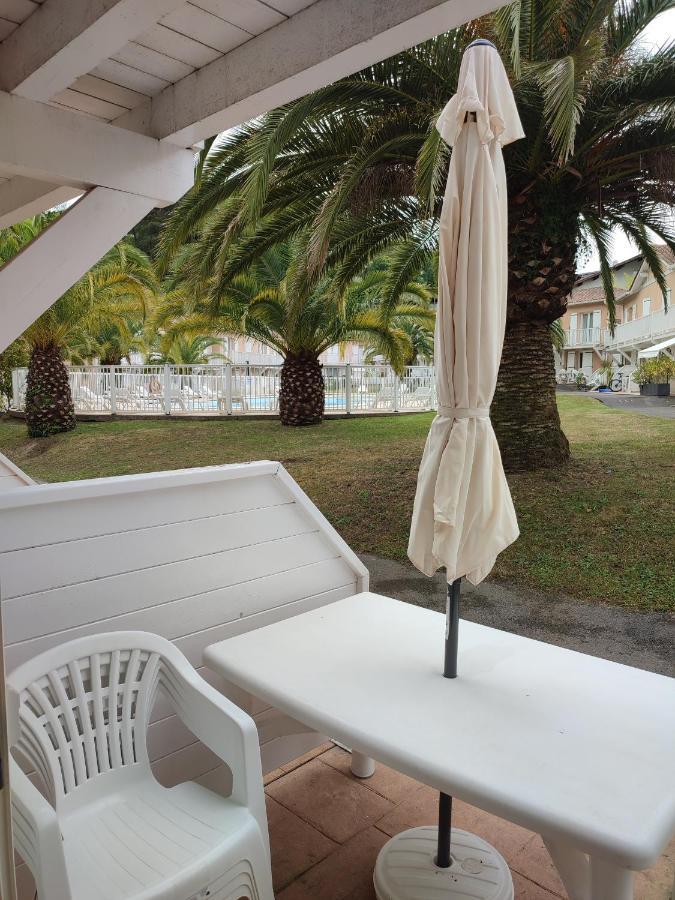 Petit Oasis Avec Piscine Anglet Exterior foto