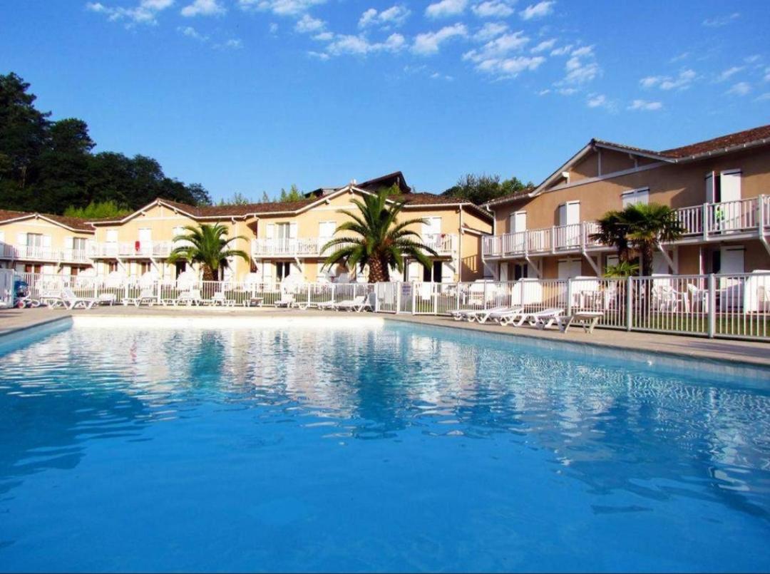 Petit Oasis Avec Piscine Anglet Exterior foto